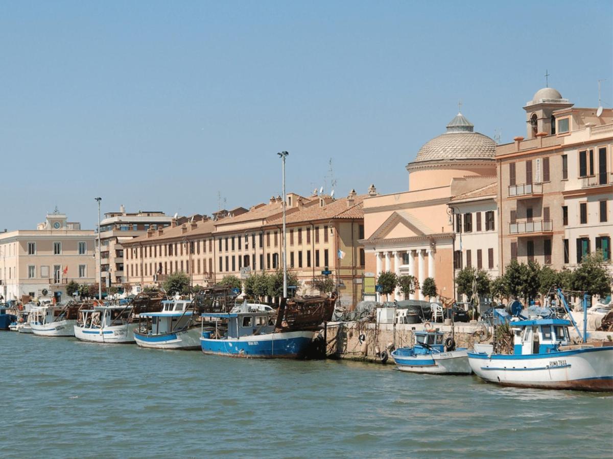 フィウミチーノK-Rome Airport Sea Viewアパートメント エクステリア 写真